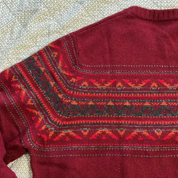 Sherpa Adventure Gear beautiful acre Neck sweater Mens Large for sale. - Picture 12 of 16